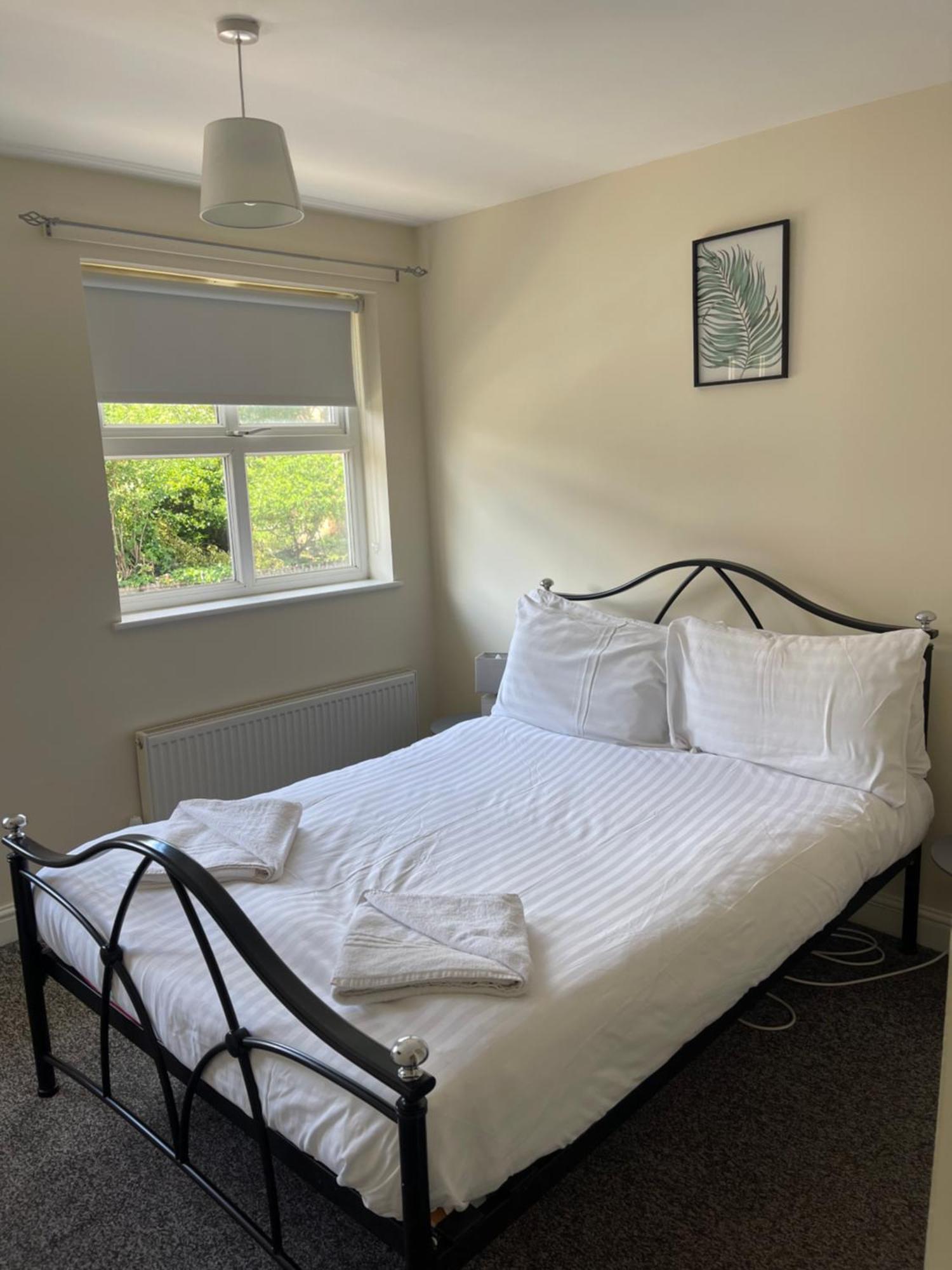House Number 4 Sleeps Up To 4 With Smart Tvs In Every Room Wellington  Exterior foto